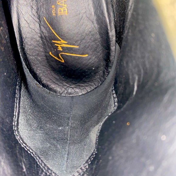 Balmain unique vintage Rhianna ankle stud boot. Got it in London. Worn twice - Picture 7 of 9